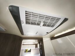 MOBILVETTA K-Silver I 59, Längsbetten, Solar, Klima, TV,