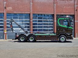 Scania 590S V8 NGS 6x4 - HIAB Multilift 24T - Like new...