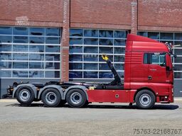 MAN TGX 35.500 8x4*4 - Hyva Hooklift - Custom inter...