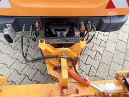 Multicar M31 4x4 M31 4x4, 3-S-Kipper, Schneepflug, Streuer