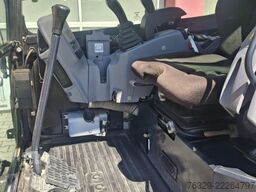 KUBOTA KX027-4