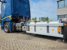 MERCEDES-BENZ Actros 2553 / Retarder / Ladebordwand /Lenkachse