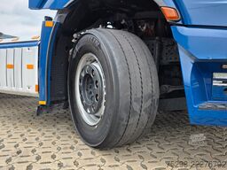 MERCEDES-BENZ Actros 2553 / Retarder / Ladebordwand /Lenkachse