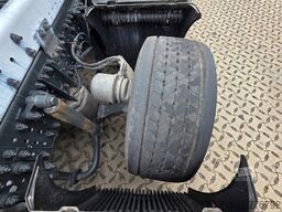 MERCEDES-BENZ Actros 2553 / Retarder / Ladebordwand /Lenkachse