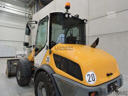 LIEBHERR L508 + FORK