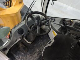 LIEBHERR L508 + FORK