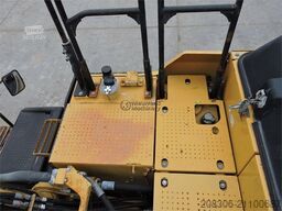 CATERPILLAR 323EL