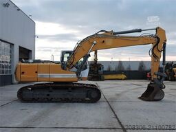 LIEBHERR R916