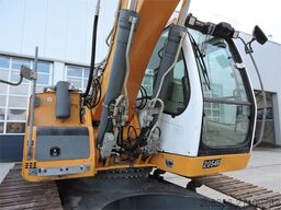 LIEBHERR R916
