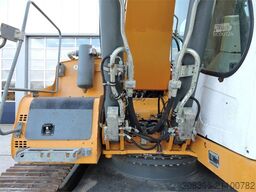 LIEBHERR R916