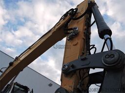 LIEBHERR R916