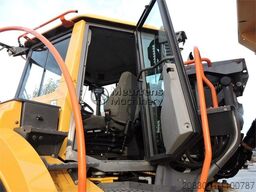 VOLVO A30G