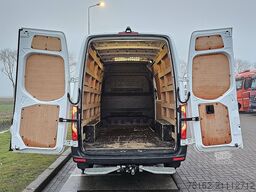 MERCEDES-BENZ SPRINTER 317 L2H2 3.5T-Trekhaak!
