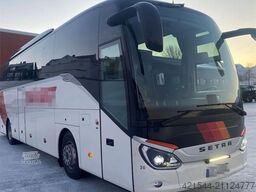 Setra S 515 HD bus w/ 49+2+1 seats, and low km condition