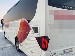 Setra S 515 HD bus w/ 49+2+1 seats, and low km condition