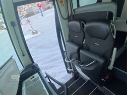 Setra S 515 HD bus w/ 49+2+1 seats, and low km condition