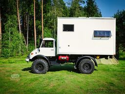Mercedes-Benz Unimog 400
