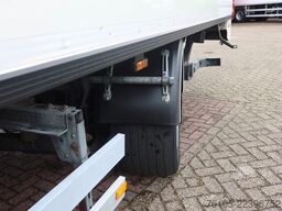 MAN TGM 15.290 Trekker + Heiwo city trailer geisole...