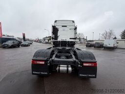 RENAULT Renault T 520 4x2 SZM