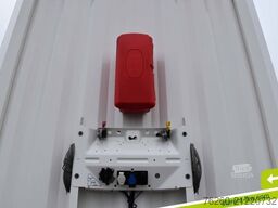 KRONE 2 Liftachsen (1.+3. Achse) Palettenkasten