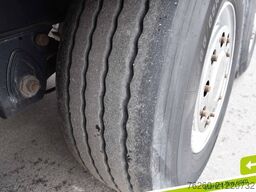 KRONE 2 Liftachsen (1.+3. Achse) Palettenkasten