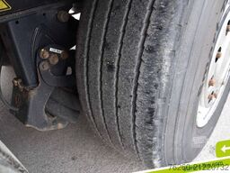 KRONE 2 Liftachsen (1.+3. Achse) Palettenkasten