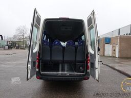 VOLKSWAGEN Crafter 2.5 TDI 23-Sitze