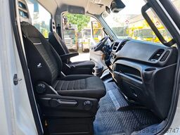 Klaas Amak 60 HA Iveco daily 65C16