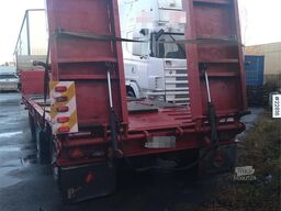 Vang SLHS machine trailer with hydraulic ramps