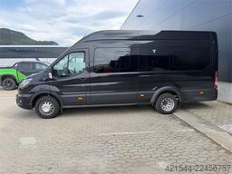 Ford Transit Minibus 16+1