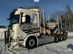 Scania R770 Tridem Timber Truck with Epsilon M110L crane