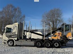 Scania R770 Tridem Timber Truck with Epsilon M110L crane