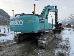 Kobelco SK300LC-10 excavator with excavation bucket, gradi