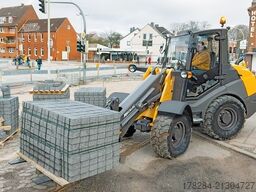 MECALAC Ahlmann AX700  Hitachi ZW75   65 Std.