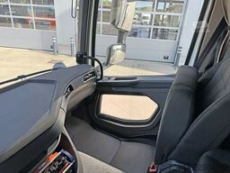 DAF XD 340 FA 4x2 19T - ST950 – Sleeper Cab - TraXo...