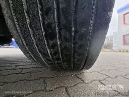 Krone Curtainsider Mega