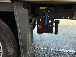 SCHMITZ CARGOBULL SKO 24 Thermoking Doppelstock Bitemp