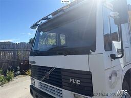 Volvo FL12 380 Tractor Unit with 2000 Vang Trailer