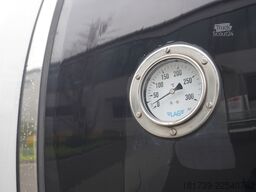 Lag O-3-ST L4BH bitumen semi-trailer / ADR