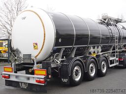 Lag O-3-ST L4BH bitumen semi-trailer / ADR