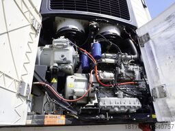 Lamberet refrigerated semi-trailer / Carrier