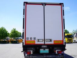 Lamberet reefer semi-trailer/ Carrier Vector 1550