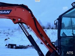 Doosan DX50Z-7 mini excavator – 3 buckets – swing boom –