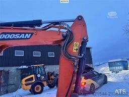 Doosan DX50Z-7 mini excavator – 3 buckets – swing boom –