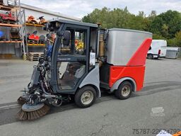 HAKO Citymaster 600 mit 2 Besen,Mähwerk,Winterdienst