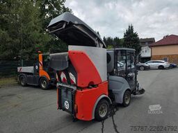 HAKO Citymaster 600 mit 2 Besen,Mähwerk,Winterdienst