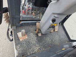 HAKO Citymaster 600 mit 2 Besen,Mähwerk,Winterdienst