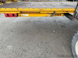 Krone BDF 7,45m Lochleiste Teleskopstützen