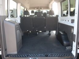 Ford Transit FT 9-Sitzer Zusatzheizung AHK Klima
