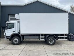 Mercedes-Benz Atego 1725 4x4 Refrigerator Truck
